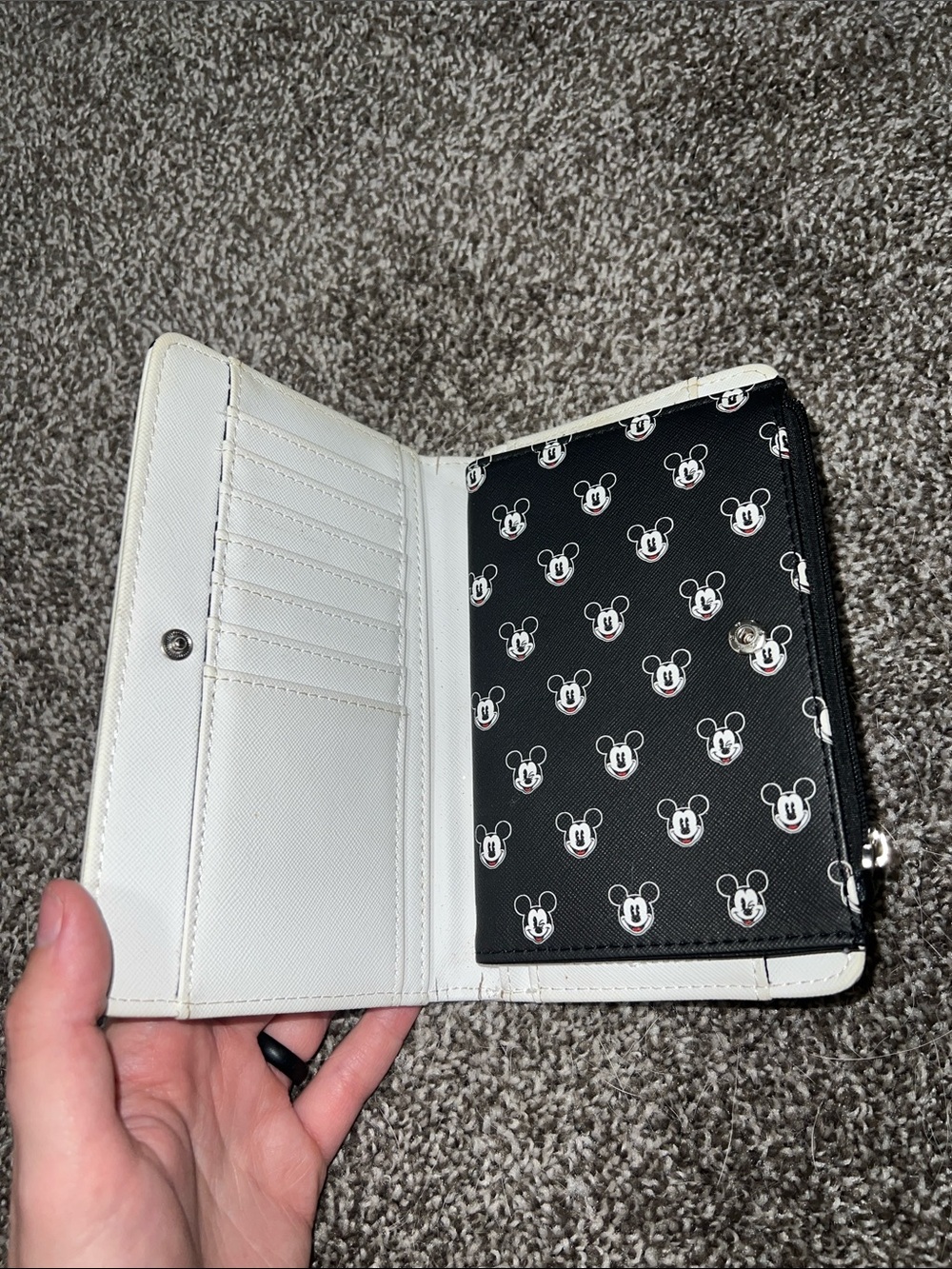 Loungefly White Mickey Mouse Pattern Zip Wallet - Picture 3 of 5